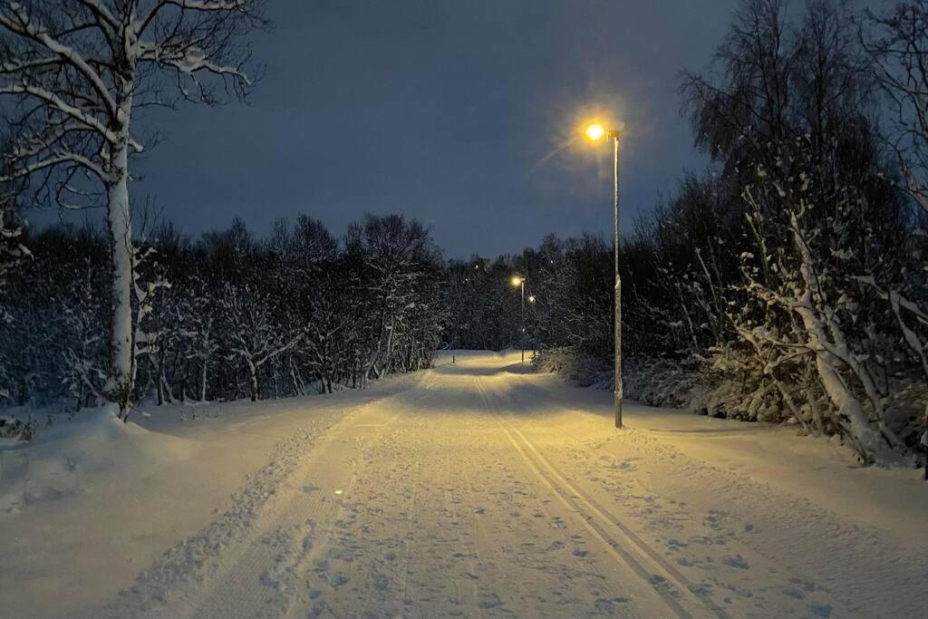 טרומסה Ny Leilighet I Nytt Bygg I Naturskjonne Omgivelser! מראה חיצוני תמונה